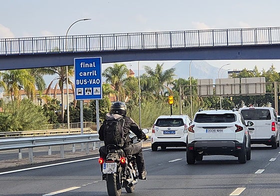 Photo of the bus and HOV lane in Malaga, 11 December.