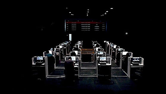 Stricter customer service law approved in Spain: companies must answer calls within three minutes maximum