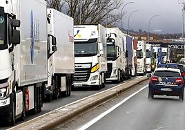 Lorry drivers threaten to strike again and block roads in Spain at Christmas