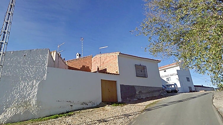 Driver dies of heart attack and runs over his sister in Granada village
