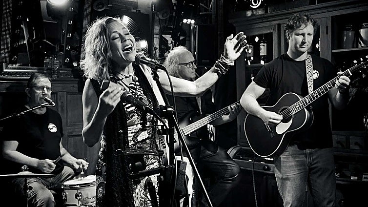 Live music with a fresh Celtic twist on the Costa del Sol