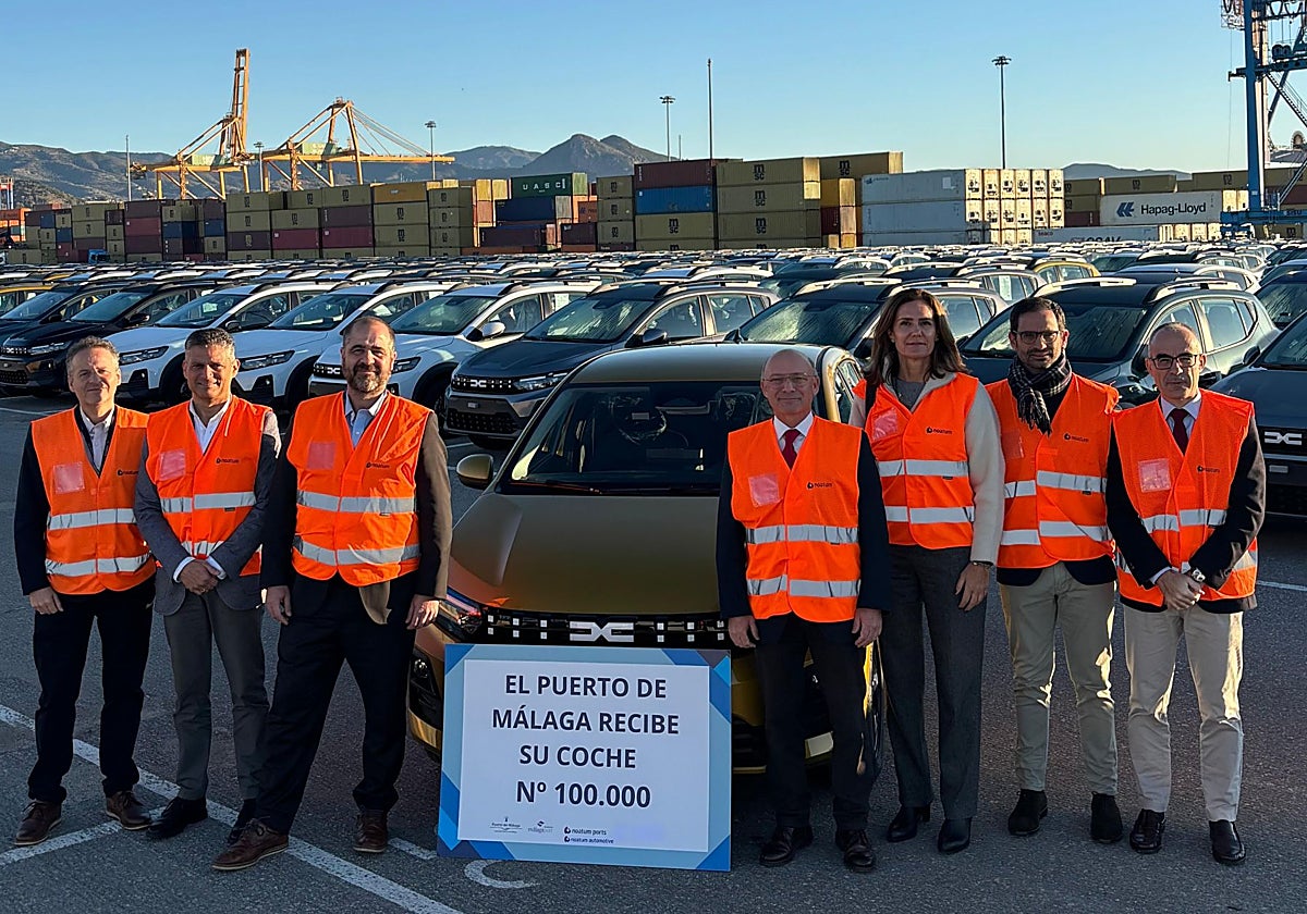 Malaga port hits major milestone with record arrival of more than 100,000 new cars in 2025