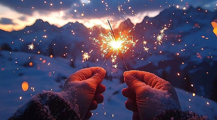 From drinks parties to camping and mountain retreats: this is how Spain's way of spending New Year's Eve is changing