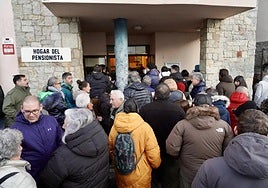 Residents crowd into the meeting to decide how to sort out the mess.