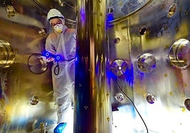 Installation of the Tokamak reactor promoted by the University of Seville with the support of the Andalusian regional government.