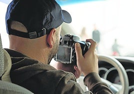 Company dismisses workers' representative after catching him on beach with his family during union hours