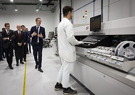 Visit of the authorities to Indra's new centre in Malaga.