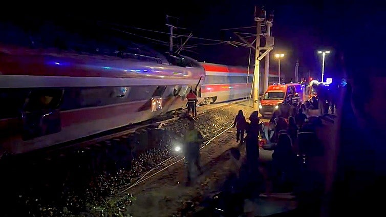 'The crew had to smash the windows with hammers to get people out'