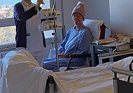 Elisabeth in her room in the San Rafael hospital.