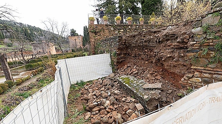 Alhambra palace wall collapses during heavy rainfall