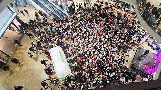 Malaga events: K-Pop phenomenon draws 3,000 fans to Rosaleda shopping centre