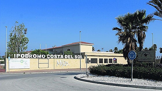 Mijas opens racecourse as temporary animal shelter during adverse weather