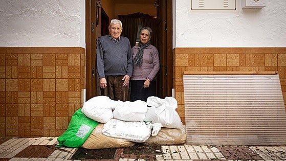 Malaga Flood History: couple lives in fear of heavy rainfall since 1979 flood