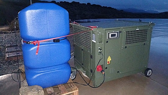 Machines that generate drinking water from humidity taken to Malaga and Cadiz villages in danger of being cut off by flooding