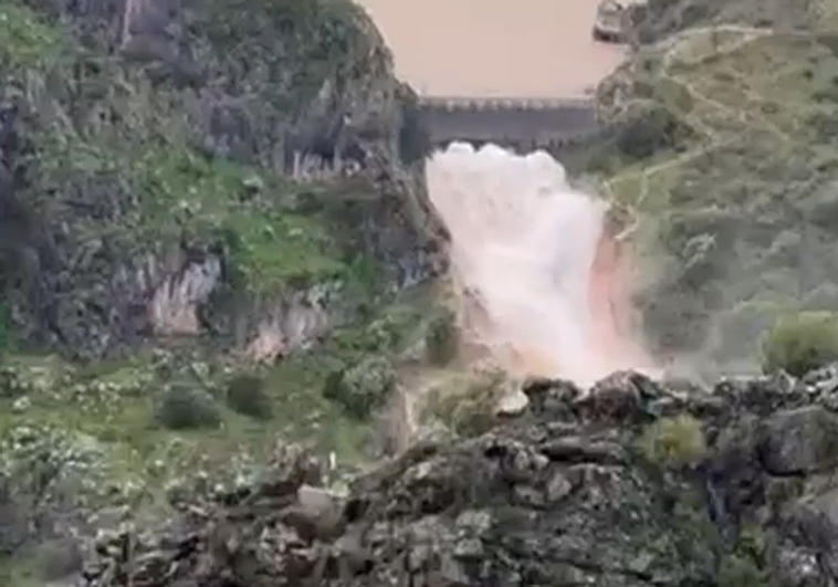 WATCH VIDEO: Montejaque dam overflows for first time in 100 years as reservoir hits limit