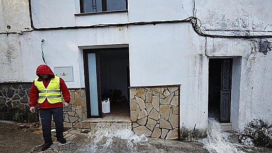 Malaga province recovers, with one eye still on the sky, after string of seven storms fills up reservoirs