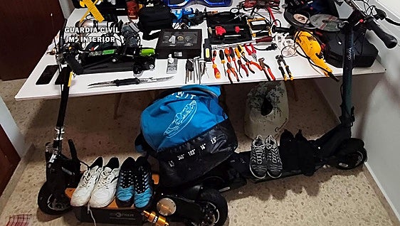 Manilva alleged serial burglar imprisoned after joint police raid recovers stolen goods