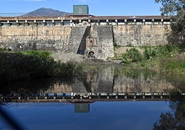 Photo of the Las Medranas dam wall in Marbella.