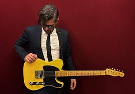 Established Madrid blues singer and guitarist Jonás Molina.