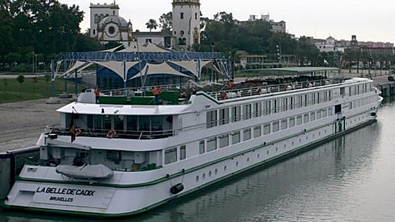 MS La Belle de Cadix combines river and sea itineraries.
