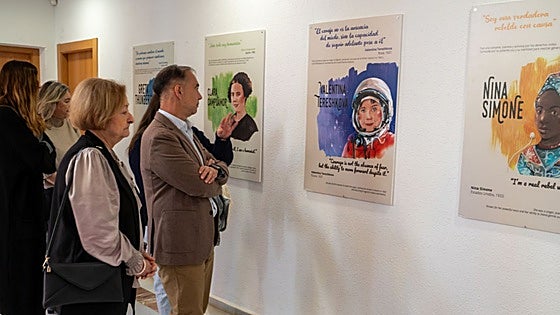 Benalmádena exhibition celebrates female icons and children's rights