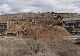 The slope stabilisation work in Álora is the key to the reopening of the high-speed line in Malaga province.