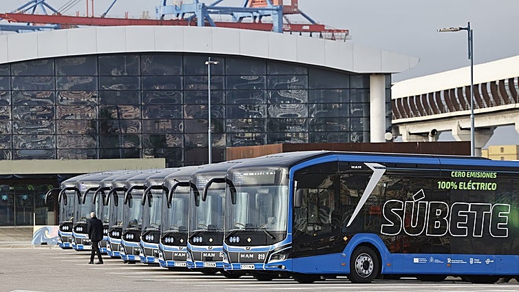 Malaga buys ten new electric buses in decarbonisation milestone