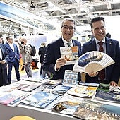 Francisco Salado, Óscar Medina and Elisa Páez from the Axarquía tourist board APTA