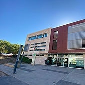 Main facade of the Vélez-Málaga court.