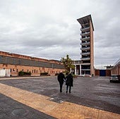 Malaga prison reports tension after inmate bites guard