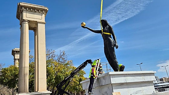 City's controversial new sculptures take up residence at port gates