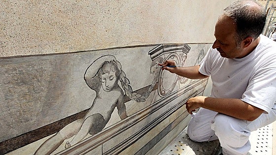 Malaga bans demolition of buildings containing vintage mural paintings