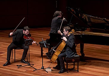 The Arbós trio will perform at the classical music cycle .