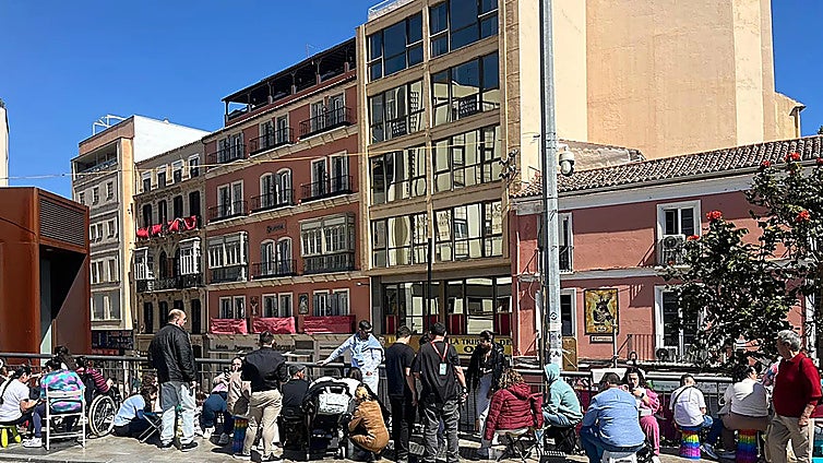 Malaga Holy Week 2026: folding chairs line up before processions despite ban