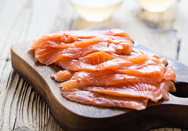 Listeria health alert in Andalucía over well-known brand of smoked salmon