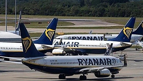 Ryanair to set up its engine repair centre in Seville, part of a 290m-euro project