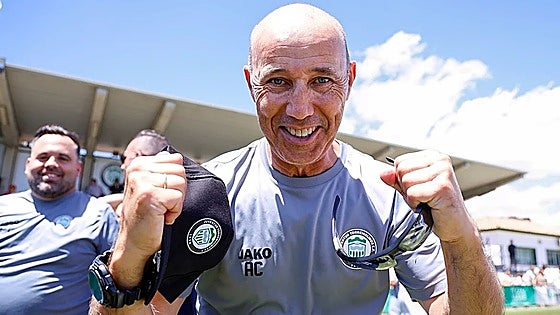 Legendary coach leaves Juventud de Torremolinos 'by mutual consent'