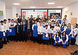 Chefs from Malaga and students from the hospitality school in Benahavís.
