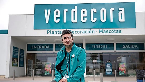 Malaga's biggest plant shop expands in its tenth year and hopes to open urban location