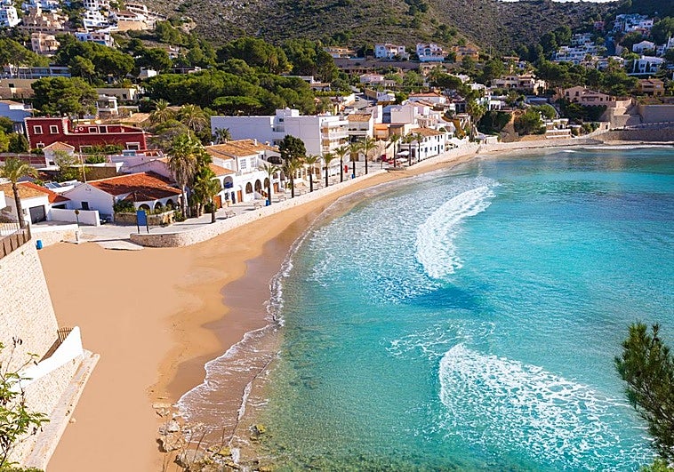 Moraira vs Jávea: which Costa Blanca town best suits your lifestyle?