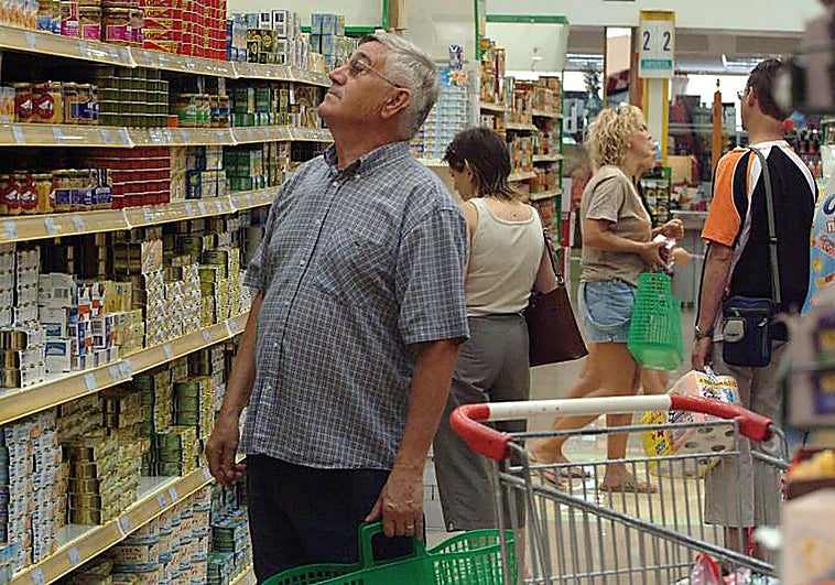 Spanish grocery prices rise at more than double the pace of salaries