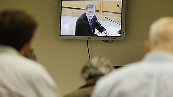Former PM Rajoy denies destroying evidence of PP party illegal funding