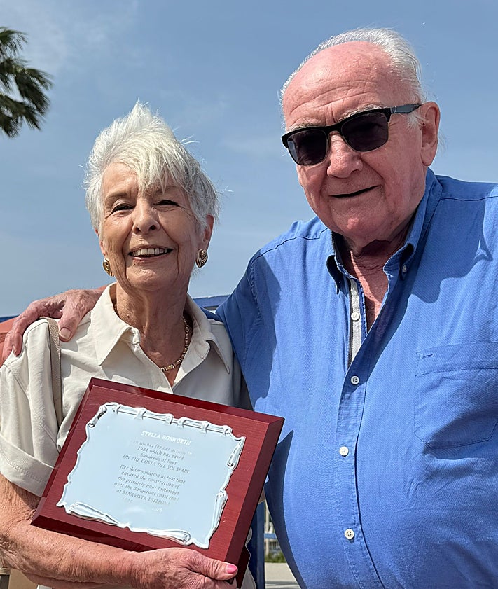 Imagen secundaria 2 - Photographs of the presentation