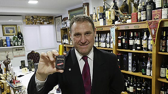 Malaga sommelier turns wine into perfume