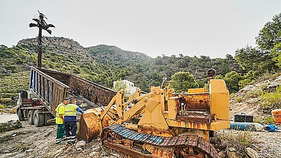 Heavy machinery removed from former Nerja quarry after almost 30 years
