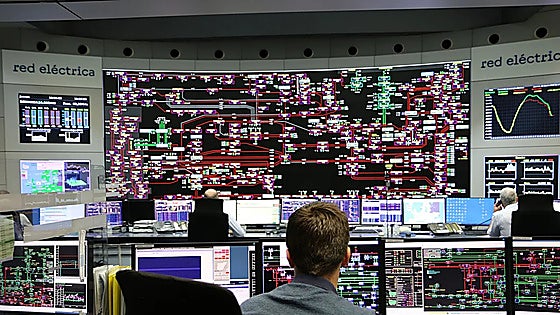 Spain's electricity sector reviews system's operating costs one year after blackout