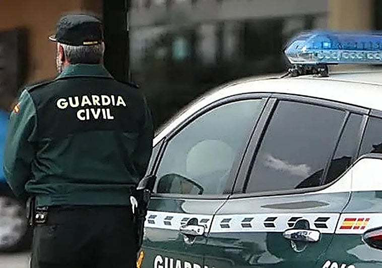 Malaga 112: car transporter driver tests positive for cannabis and cocaine after road accident