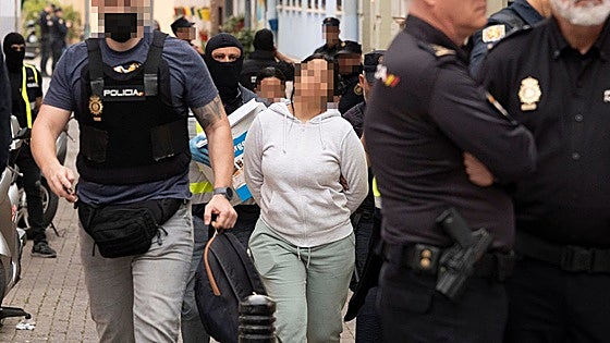 Update on major police raid in Malaga's La Trinidad district: three of the 21 are remanded in custody