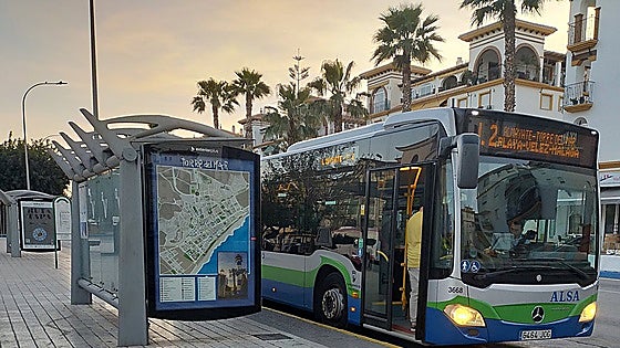 Travel from Vélez-Malaga to Malaga city for less than a euro