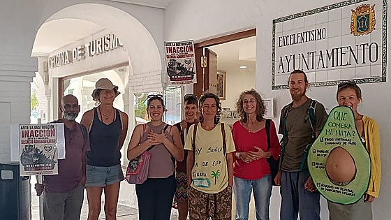 Mayor of Nerja defends 'the general interest' in latest confrontation over Maro land